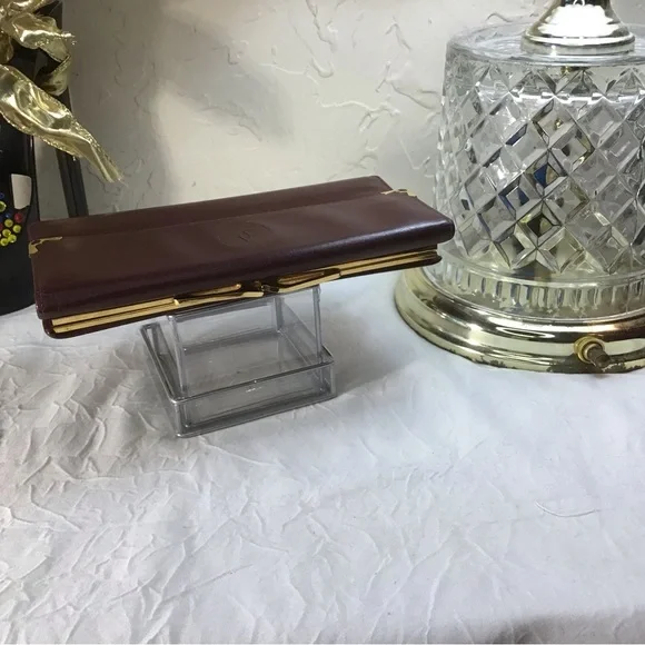 🔴Authentic CARTIER Trifold wallet, made in Paris.
